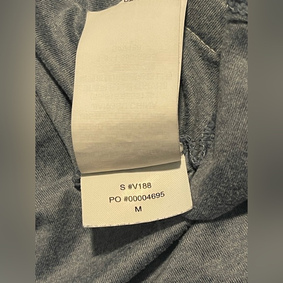 VUORI Shirt Men's Size M Strato tech Golf Polo Performance Casual Active - Picture 11 of 11